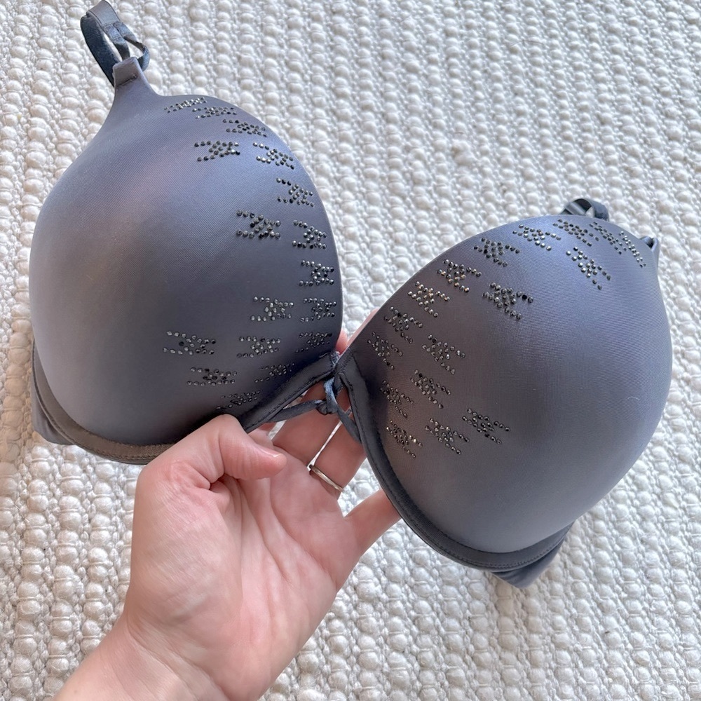 34 DD Victorias Secret Crystal Bombshell Plunge Bra Adjustable Racer Cross Strap